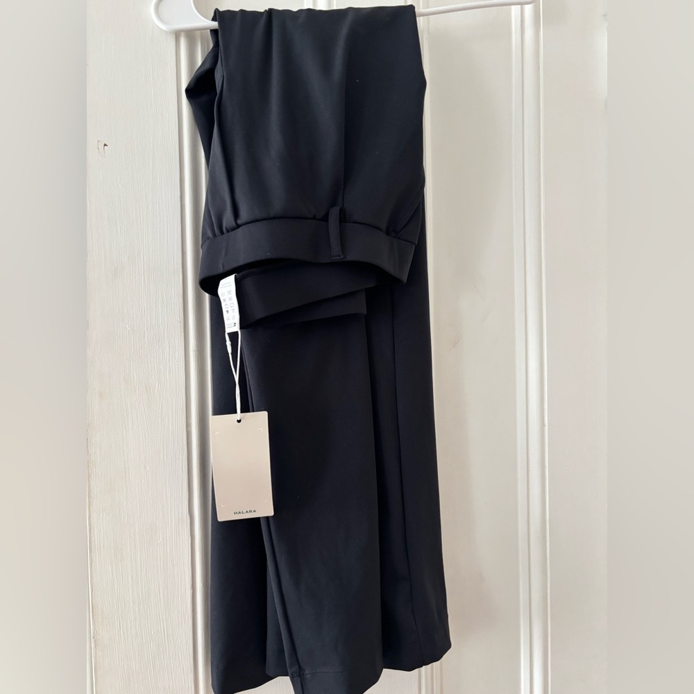 NWT Halara black pants- LARGE Women’s